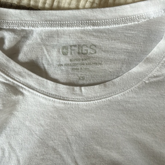 FIGS Supersoft Longsleeve Underscrub - White - Women’s - XS - Picture 3 of 3